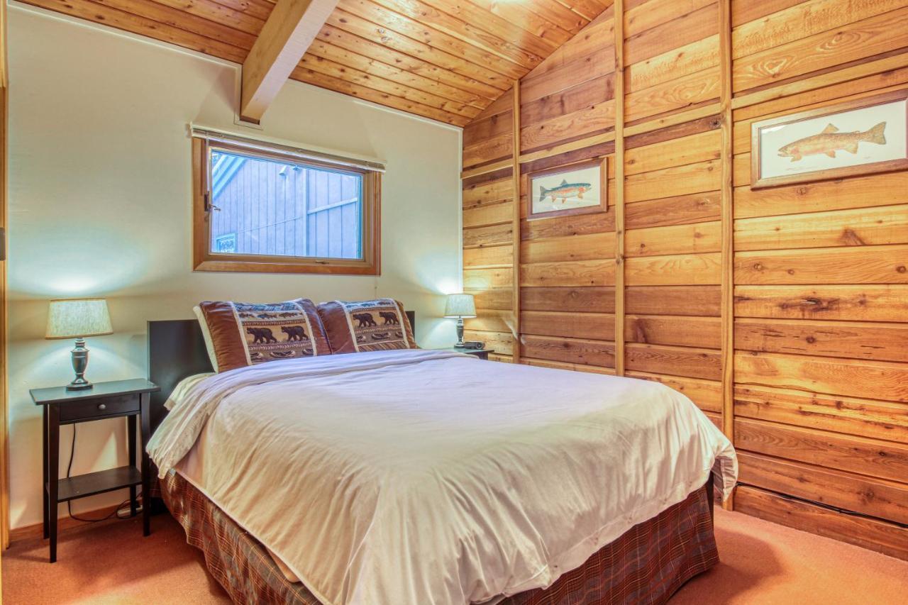 Gray Wolf Condos At Whitefish Bagian luar foto